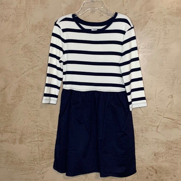 🍁 3/$15 NEW NWT Gap Kids Navy Blue Half Stripped Knit Dress Size Small (6/7) - Picture 3 of 17